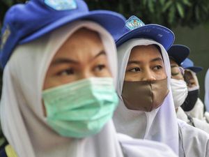 Jutaan Anak Putus Sekolah, Kemendikdasmen: Tak Ada Biaya hingga Jarak Sekolah Jauh Jutaan Anak Putus Sekolah, Kemendikdasmen: Tak Ada Biaya hingga Jarak Sekolah Jauh