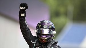 Potret Lewis Hamilton yang Berjaya di GP Styria