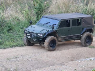 Gahar! Jajaran Ranpur Buatan Pindad, dari Anoa Hingga Maung