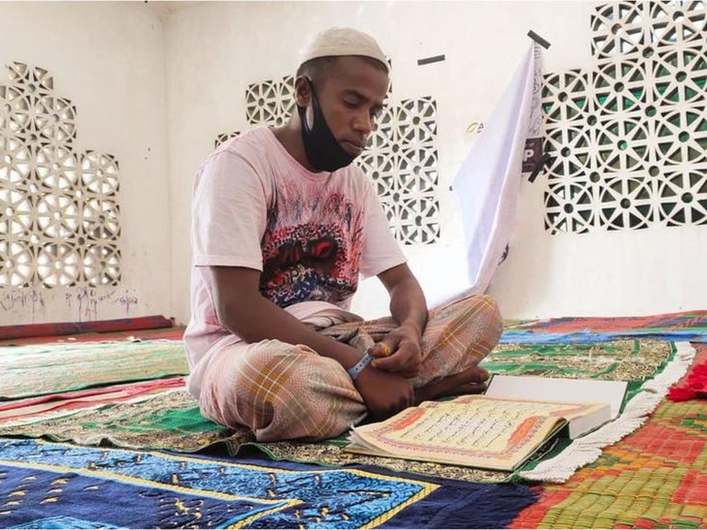 Kisah Kelam Pengungsi Rohingya yang Terdampar di Aceh Kisah Kelam Pengungsi Rohingya yang Terdampar di Aceh