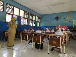 Siswa SMPN Diminta Masuk Sekolah Saat Mojokerto Masih Zona Merah