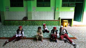 Solo Zona Hitam Corona, Belajar di Sekolah Masih Dilarang