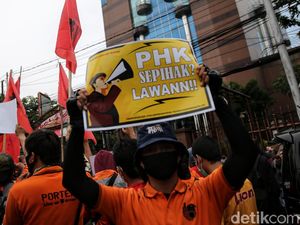 Tuntut Hak, Eks Porter Geruduk Lion Air Tower