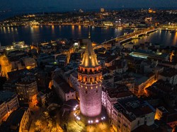 Turki Lockdown di Akhir Pekan, tapi Turis Asing Masih Bisa Jalan-Jalan