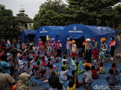 Aksi Penebar Senyum Pembawa Kebahagiaan