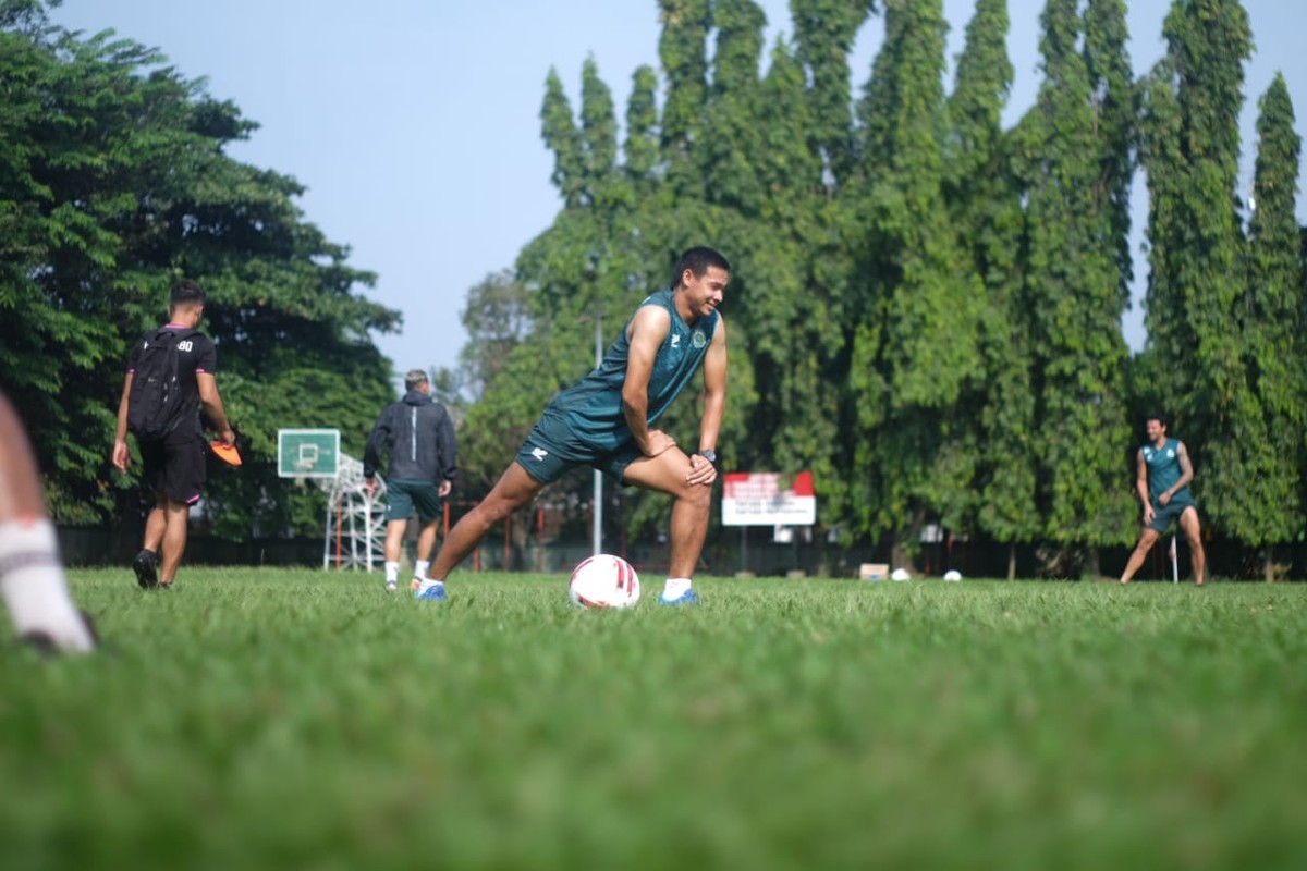 Gembiranya Andy Setyo Bisa Latihan Sepakbola Lagi (dok Tira Persikabo)