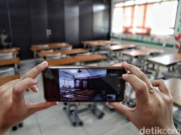 Begini Cara Guru Kenalkan Sekolah secara Daring