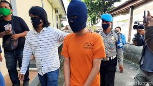 Berbaju Tahanan-Diborgol, Ini Mahasiswa yang Jadi Muncikari di Yogya