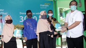 Bermasker Sambil Beramal