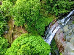 Cerita Air Terjun Bajuin yang Sempat Mati Suri