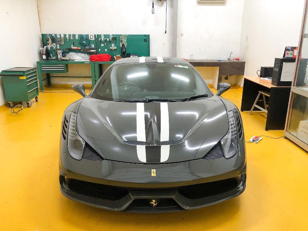 Disita Negara, Ferrari Selundupan dari Singapura Dilelang Rp 10 M Disita Negara, Ferrari Selundupan dari Singapura Dilelang Rp 10 M
