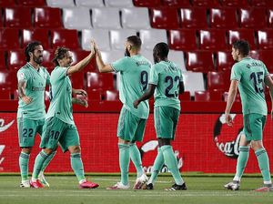 Real Madrid Hantam Granada 2-1, Titel LaLiga di Depan Mata