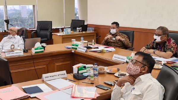 Kala Mensos Seleksi Calon Pejabat Eselon