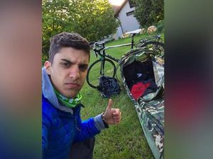 Mahasiswa Ngegowes 48 Hari, 3.500 Km Pulang ke Rumah