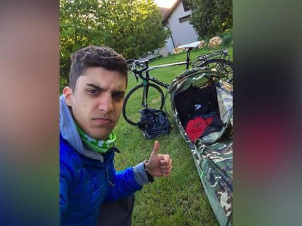 Mahasiswa Ngegowes 48 Hari, 3.500 Km Pulang ke Rumah