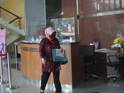 Eks Bupati Bogor Nurhayanti Penuhi Panggilan KPK