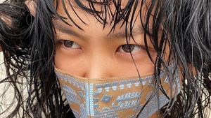 10 Masker Premium Karya Desainer Lokal, Safety But Make It Fashion