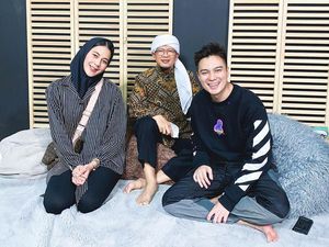 Gaya Paula Verhoeven Wong Pakai Hijab Saat Bertemu Aa Gym