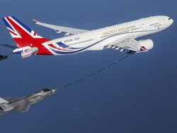 Mengenal Cara Pengisian Bahan Bakar Pesawat Sedang Terbang