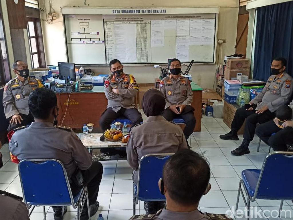 Kapolda Jatim Akan Ngantor di Polsek Cek Penanganan COVID-19 Surabaya