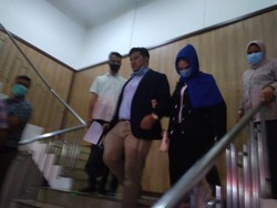 Antara Vanessa Angel dan Hana Hanifah di Pusaran Prostitusi