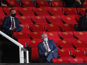 Kenapa Pakai Maskernya Begitu, Sir Alex Ferguson?