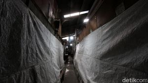 Solo Zona Hitam Corona, Pasar Harjodaksino Ditutup