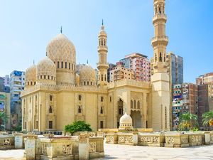 Potret 6 Bangunan yang Bernasib Serupa dengan Hagia Sophia Potret 6 Bangunan yang Bernasib Serupa dengan Hagia Sophia