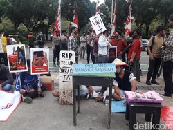 Ada Demo di Balai Kota, Protes Anies soal Reklamasi Ancol-PPDB DKI 2020