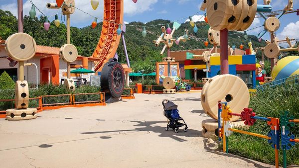 Belum Sebulan Dibuka, Disneyland Hong Kong Ditutup Lagi