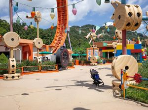 Belum Sebulan Dibuka, Disneyland Hong Kong Ditutup Lagi Belum Sebulan Dibuka, Disneyland Hong Kong Ditutup Lagi