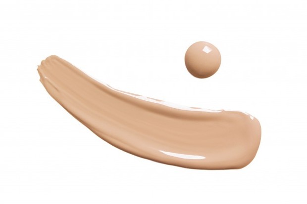 bb cream memberikan perlindungan dan perawatan lebih sedangkan cc cream memberikan pemerataan warna
