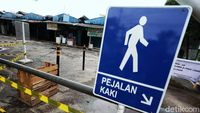 Ditutup Gegara Corona, Pasar Cempaka Putih Sunyi Sepi