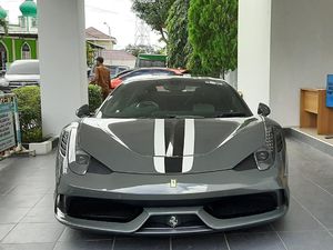 Ferrari Selundupan Laku Dilelang, Dibayar Cash Rp 9 Miliar oleh Pembeli Ferrari Selundupan Laku Dilelang, Dibayar Cash Rp 9 Miliar oleh Pembeli