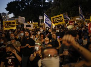 Polisi Angkut Pedemo di Luar Kediaman PM Israel