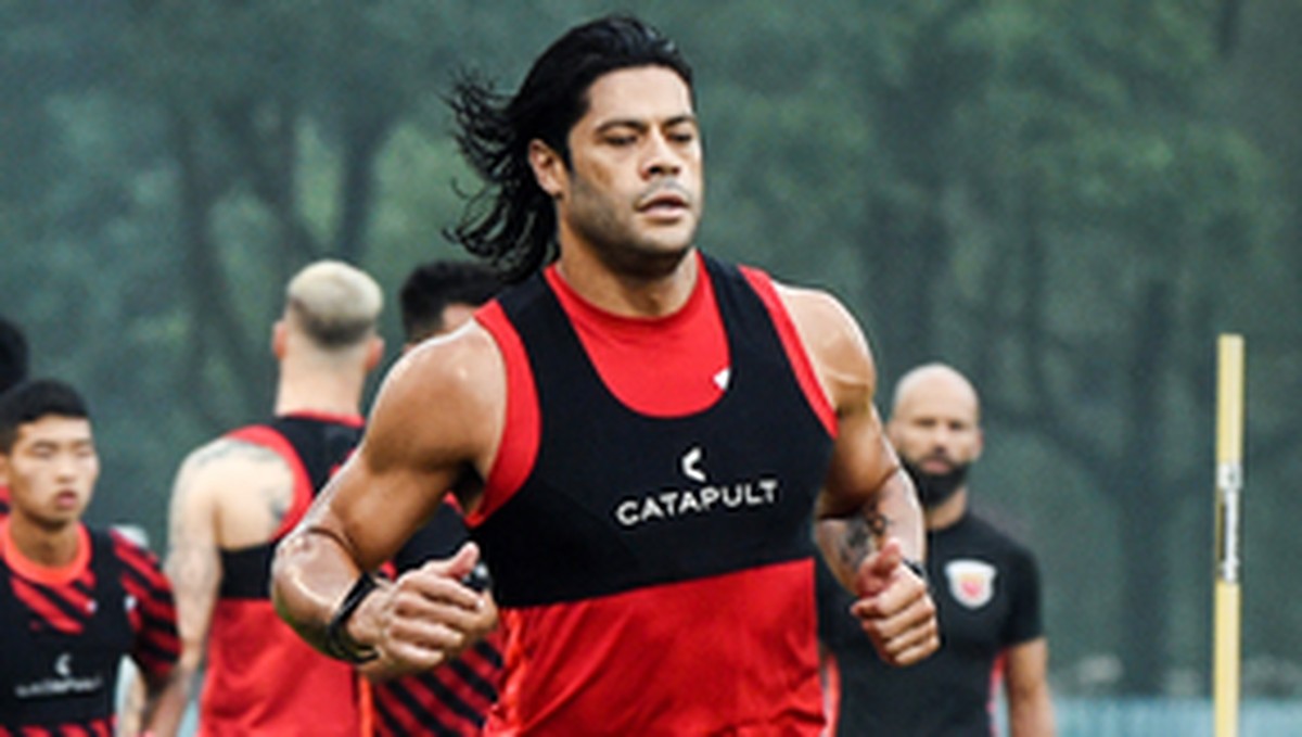 Hulk ketika masih berseragam Shanghai SIPG. (Foto: (Twitter)