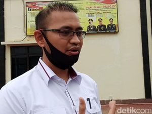 CCTV Ungkap Pasien Corona di RSUD Demak Jatuh Terpeleset dari Lantai 3 CCTV Ungkap Pasien Corona di RSUD Demak Jatuh Terpeleset dari Lantai 3