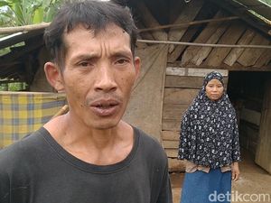 Kisah 5 Orang Sekeluarga yang Hidup di Bekas Kandang Sapi Reyot Kisah 5 Orang Sekeluarga yang Hidup di Bekas Kandang Sapi Reyot