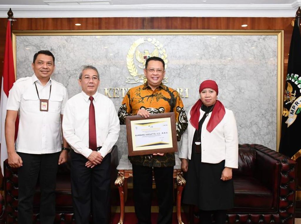 Ketua MPR: Bayar Pajak Jangan Sekadar Kewajiban, Melainkan Hak Warga Ketua MPR: Bayar Pajak Jangan Sekadar Kewajiban, Melainkan Hak Warga
