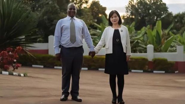 Pernikahan Wanita China dan Pria Uganda