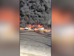 Video Kobaran Api Akibat Pipa Minyak Mentah Terbakar di Mesir