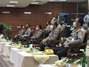 Kakorlantas Sosialisasi Pelayanan SIM Internasional ke Dirlantas di Indonesia