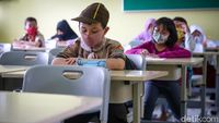 Suasana Tes Mutasi Siswa Sekolah Dasar di Jakarta