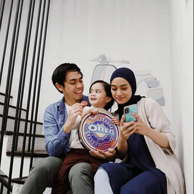 Ayudia Bing Slamet dan Ditto menamai anak pertama mereka, Dia Sekala Bumi.