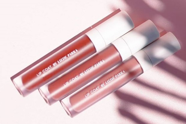 BLP Lip Coat/ Foto: Instagram.com/blpbeauty BLP Lip Coat adalah salah satu lipstik anti luntur yang recommended selama keluar pakai masker