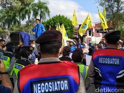 Mahasiswa di Blitar Sikapi Alih Fungsi Lahan Jati Jadi Tebu