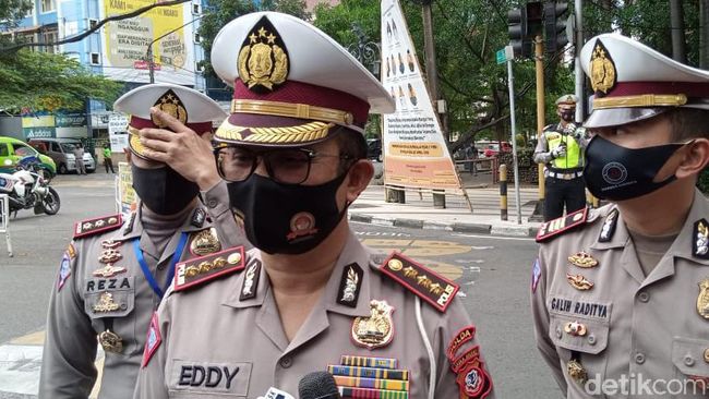 Operasi Patuh Lodaya, Polda Jabar Tindak 138.953 Pelanggar Lalu Lintas Operasi Patuh Lodaya, Polda Jabar Tindak 138.953 Pelanggar Lalu Lintas