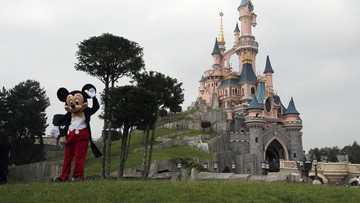 Tuntut Kenaikan Gaji, Ribuan Pekerja Disneyland Bakal Mogok Kerja