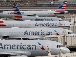 Maskapai American Airlines PHK 656 Karyawan, Ini Alasannya