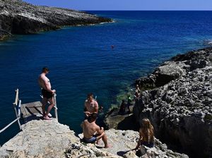 Pulau Descendants of the Sun Sudah Dibuka Gais Pulau Descendants of the Sun Sudah Dibuka Gais